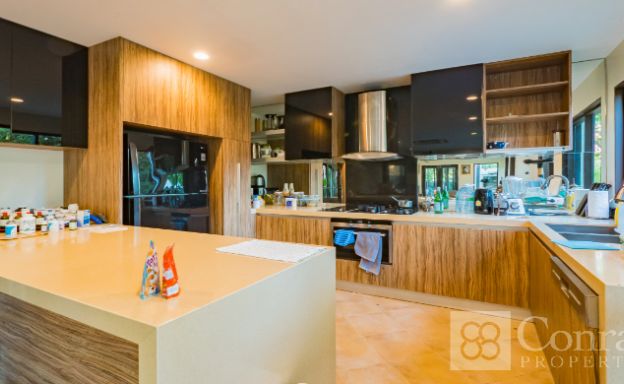 koh-samui-tropical-3-bed-beachside-villa-bangrak