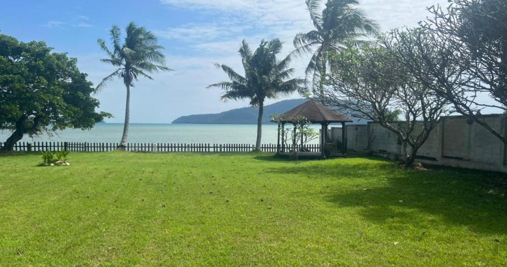 beachfront-land-for-sale-phuket-1