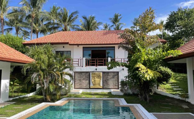 Tropical 6 Villas For Sale in prime Location in Bangrak