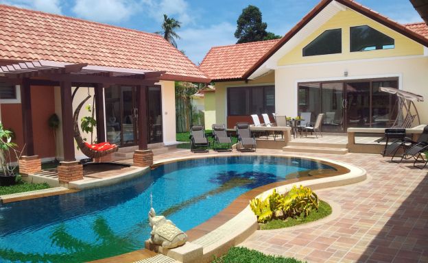 Rare Investment Opportunity: 9-11 Bed Villas in Bangrak