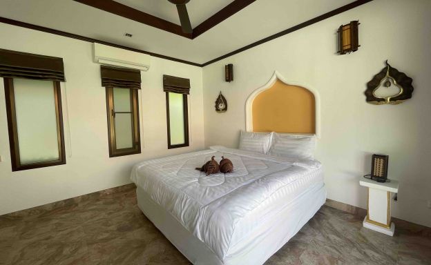 Rare Investment Opportunity: 9-11 Bed Villas in Bangrak