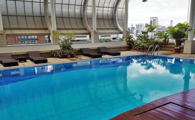 bangkok-penthouse-with-pool-for-sale-asok-4