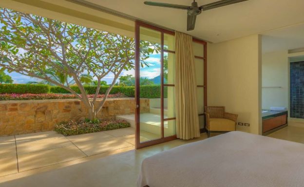 oceanfront-luxury-villas-in-choeng-mon