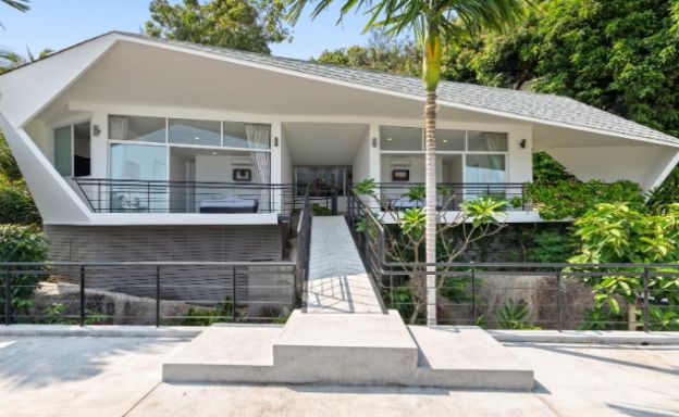 luxury-villa-for-sale-chaweng-noi-11-bed