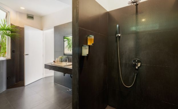 luxury-villa-for-sale-chaweng-noi-11-bed