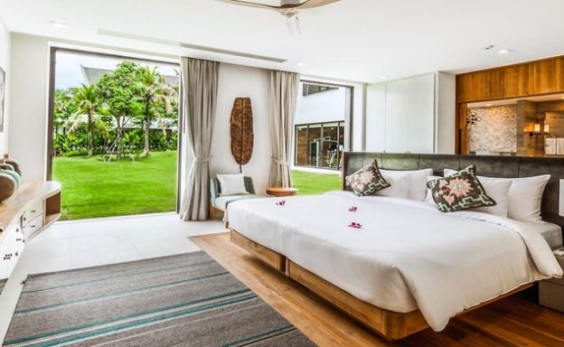 luxury-beachfront-villa-cape-yamu-phuket