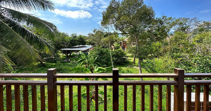 koh-samui-villa-for-sale-large-garden-maenam-3-20