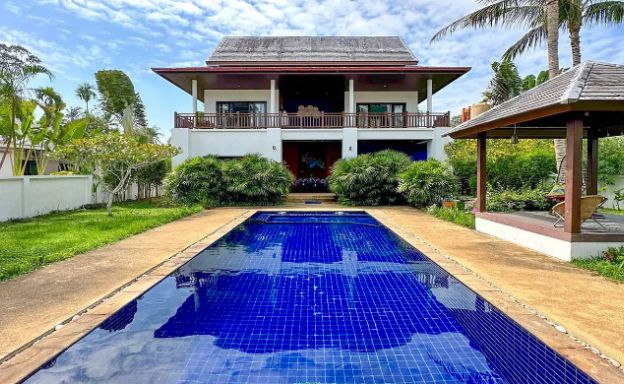 koh-samui-villa-for-sale-large-garden-maenam-3