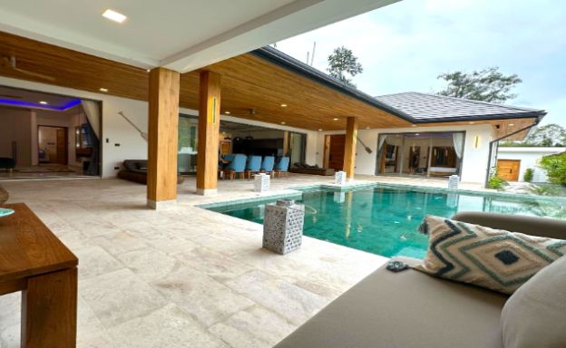 balinese-pool-villa-for-sale-lamai-5-bed