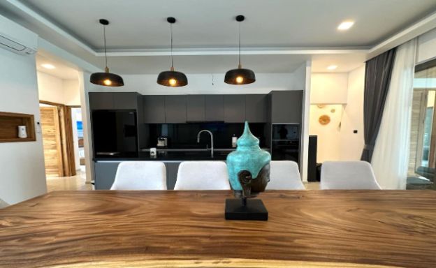 balinese-pool-villa-for-sale-lamai-5-bed