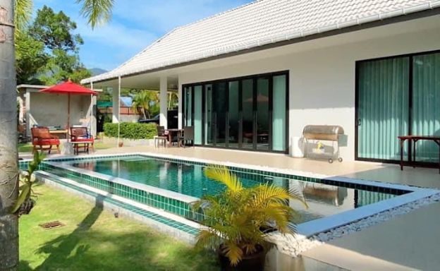 koh-samui-villa-for-sale-large-garden-lamai