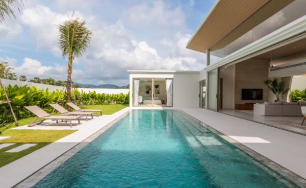 Contemporary 4 Bedroom Garden Pool Villa in Phuket