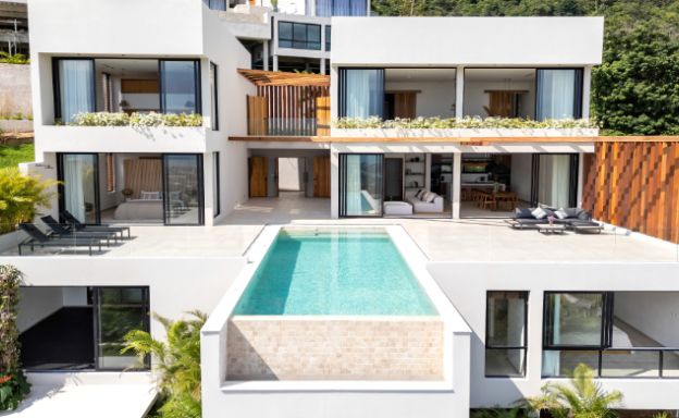 Stunning 5 Bedroom Luxury Sea View Villa in Chaweng