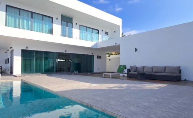 New 3 Bed Modern Pool Villa for Sale in Bophut