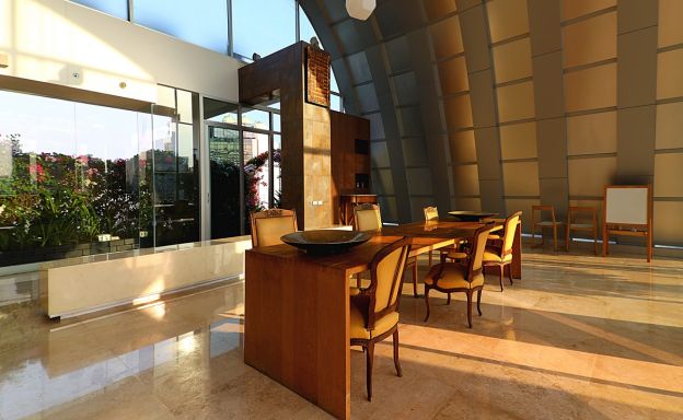 Bangkok Penthouse Condo with Private Pool