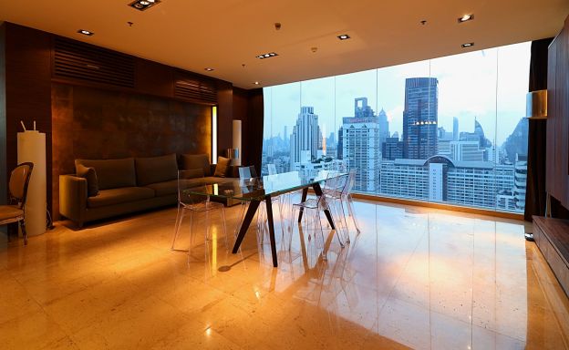 Bangkok Penthouse Condo with Private Pool