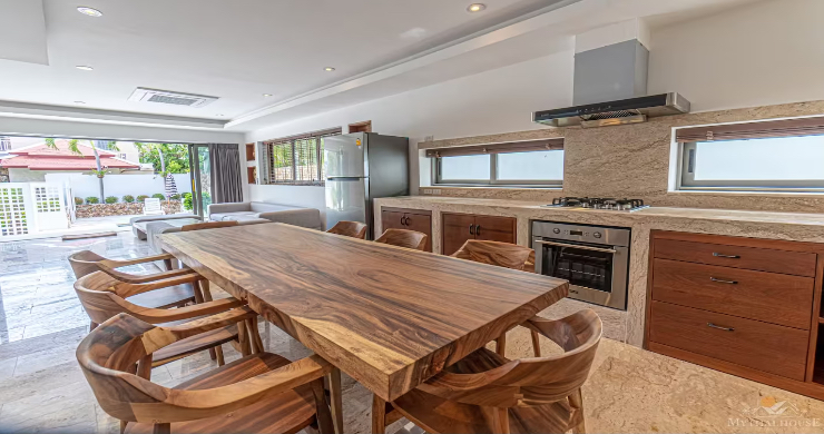 koh-samui-pool-villa-for-sale-in-chaweng-4-bed-2