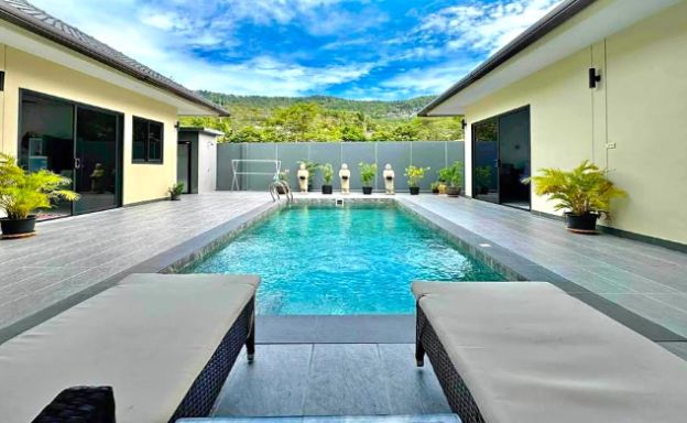 charming-2-bedroom-private-pool-villa-in-bangpor