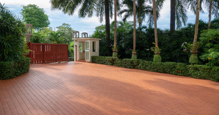 stunning-sea-view-villa-for-sale-in-phuket-5-19