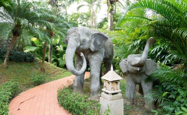 stunning-sea-view-villa-for-sale-in-phuket-5