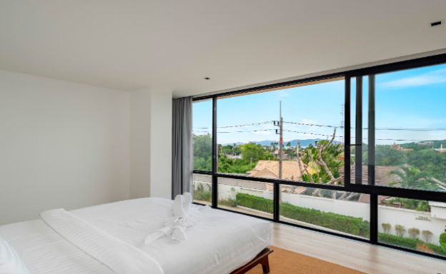 koh-samui-luxury-villa-with-partial-sea-view-in-plai-laem