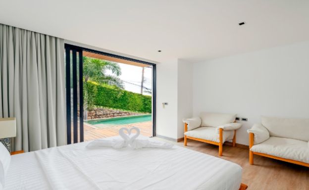 koh-samui-luxury-pool-villa-for-sale-in-plai-laem