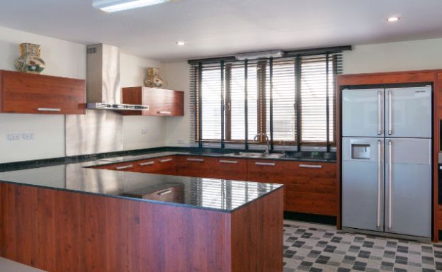 4-bedroom-pavilion-pool-villa-phuket-near-schools