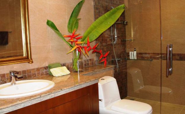 luxury-5-bedroom-tropical-sea-view-villa-in-bangpor