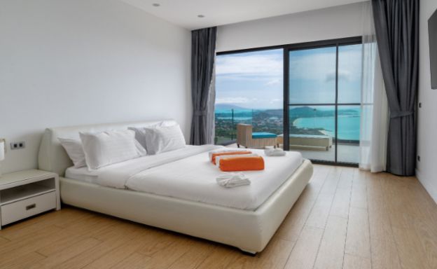 3-bedroom-pool-villa-for-sale-chaweng-noi