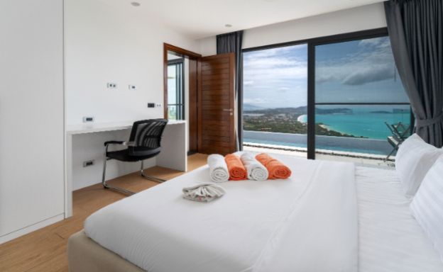 3-bedroom-pool-villa-for-sale-chaweng-noi