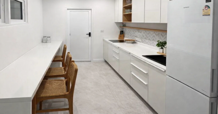 4-bedroom-pool-villa-for-sale-chaweng-koh-samui-6