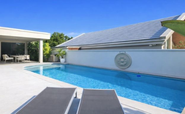4-bedroom-pool-villa-for-sale-chaweng-koh-samui