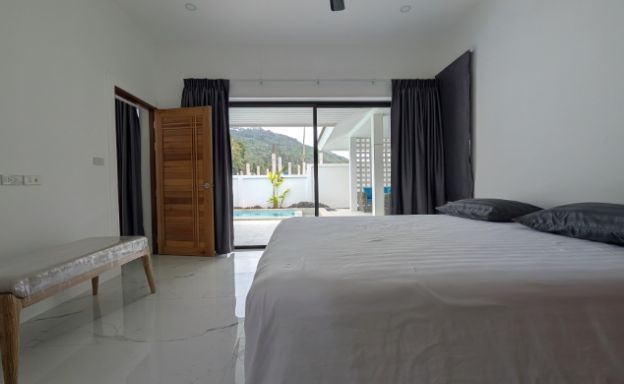 tropical-3-bedroom-pool-villa-for-sale-in-lamai