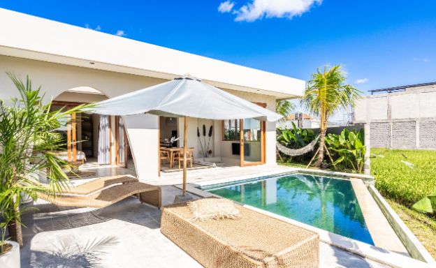 high-roi-3-bed-pool-villa-bali-rice-field-views