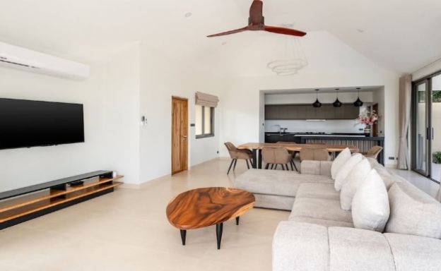 Luxury 3-Bed Pool Villa 700m from Choeng Mon Beach