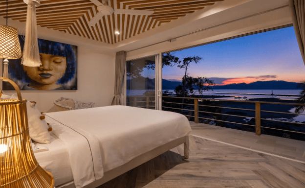 4-bed-luxury-beachfront-sunset-villa-in-chaloklum