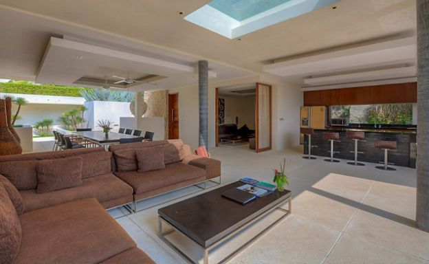 Stunning 3 Bedroom Ocean Front Villa in Choeng Mon