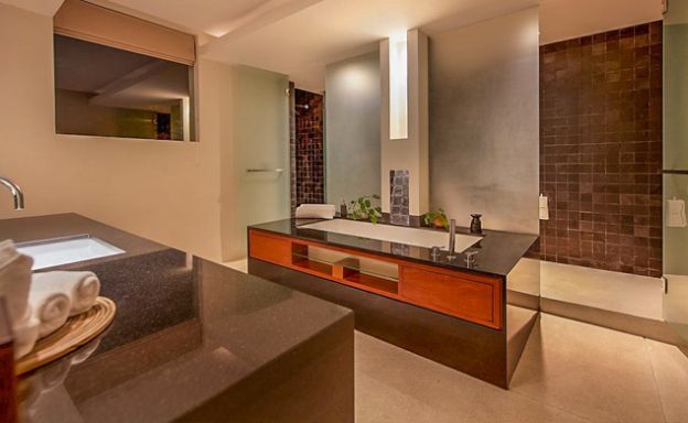 Stunning 3 Bedroom Ocean Front Villa in Choeng Mon