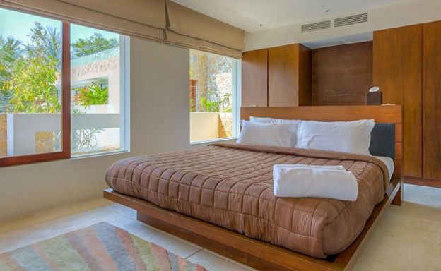 Stunning 3 Bedroom Ocean Front Villa in Choeng Mon