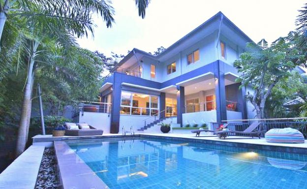 Large Modern 6 Bedroom Pool Villa in Peaceful Maenam