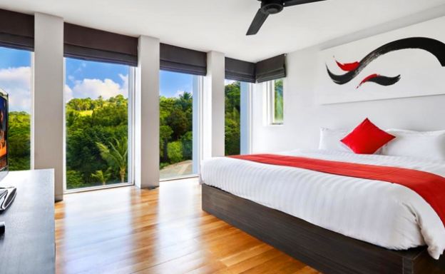 Unique Infinity 3 Bedroom Penthouse in Bang Por