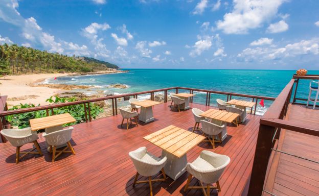 Beautiful 4 Bedroom Beachfront Villa in Choeng Mon