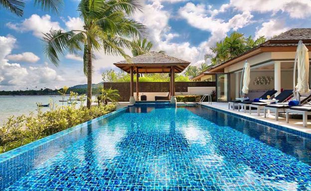 4 Bedroom Beachfront Pool Villa by Fisherman's Village