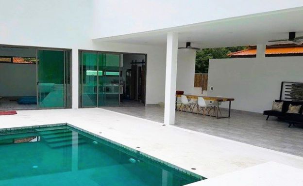 Modern Minimal 3 Bedroom Pool Villa in Plai Laem