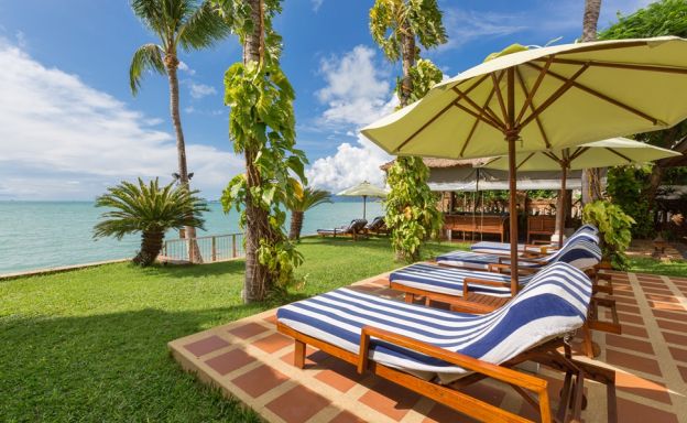Beautiful Beachfront Tropical Pool Villa in Plai Laem