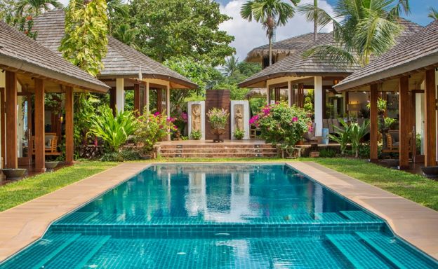 Beautiful Beachfront Tropical Pool Villa in Plai Laem
