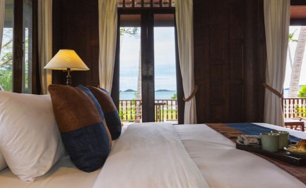 Spectacular Beachfront Pool Villa for Rent in Laem Sor