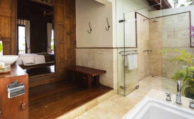 Spectacular Beachfront Pool Villa for Rent in Laem Sor