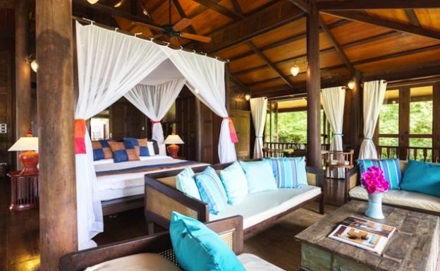 Spectacular Beachfront Pool Villa for Rent in Laem Sor