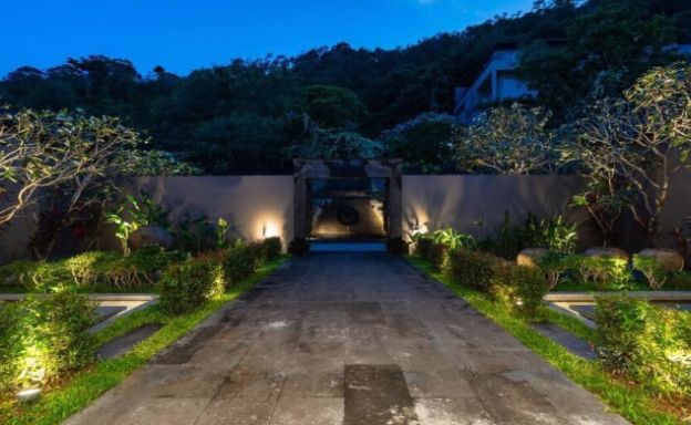 Ultra Luxury 5-Bedroom Sea view Villa in Plai Laem